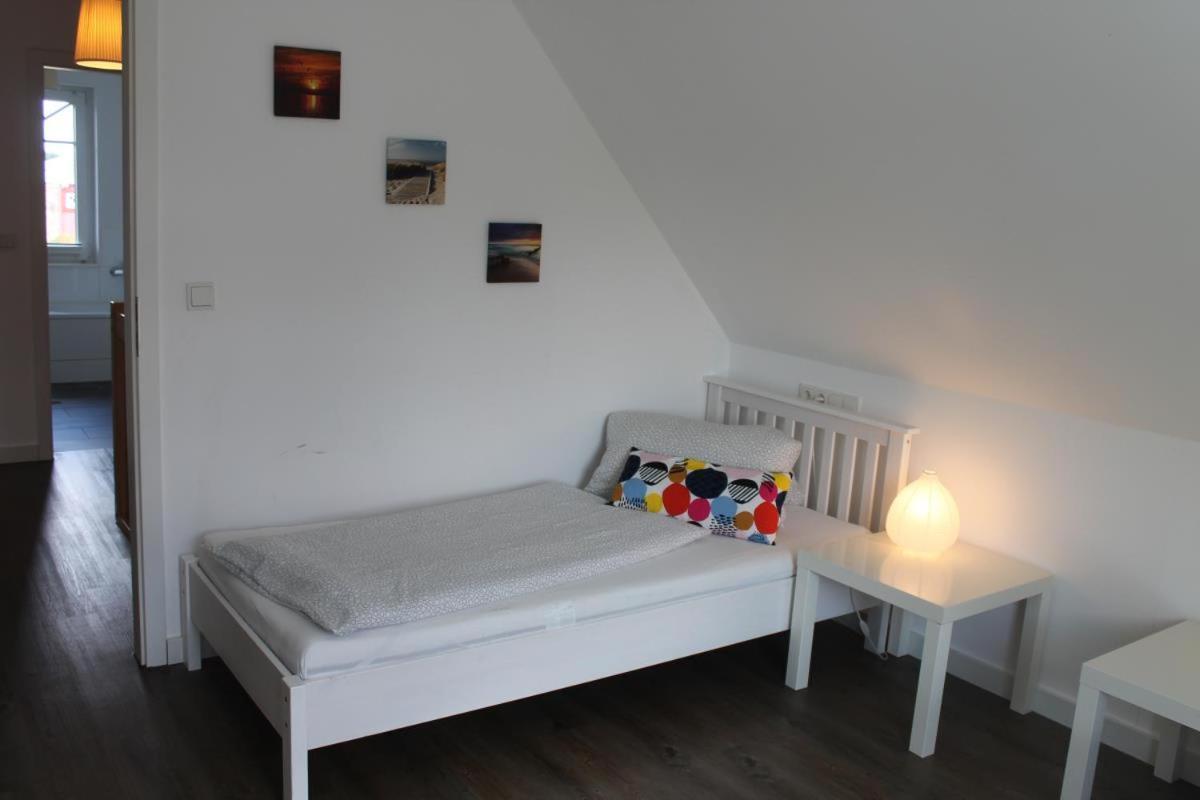 Ferienhaus De Niege Leive Born Esterno foto